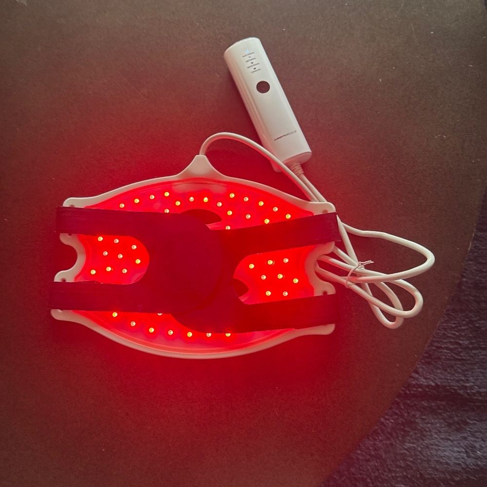 Current body red light mask
